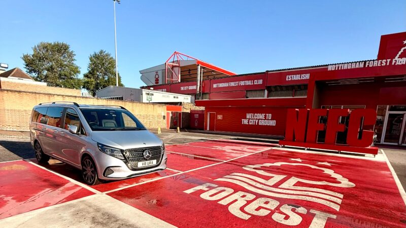 Chauffeur Hire For Business Travel: Enhance Your Corporate Impression