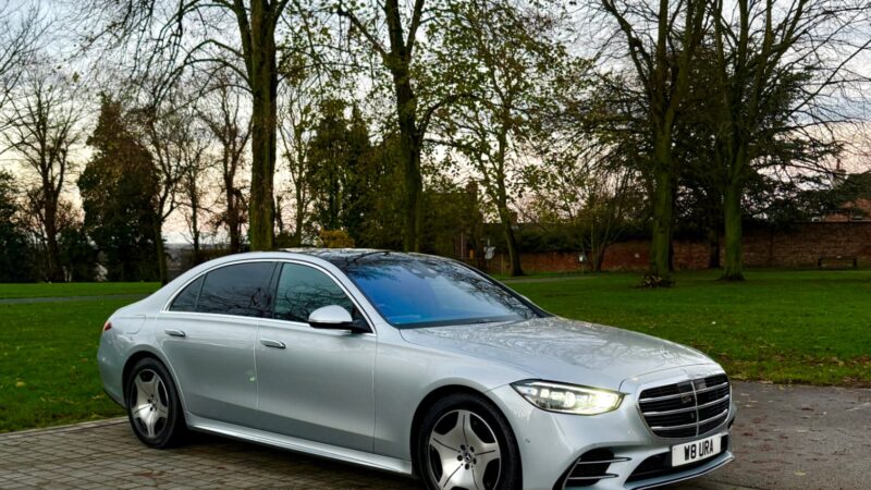 Lincoln Chauffeur Hire Service: A Premium Experience for Every Occasion