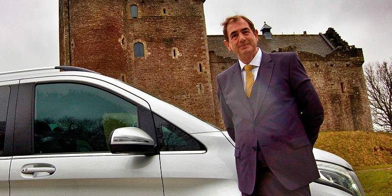 Your Chauffeur - Glasgow Private Sightseeing Excursion