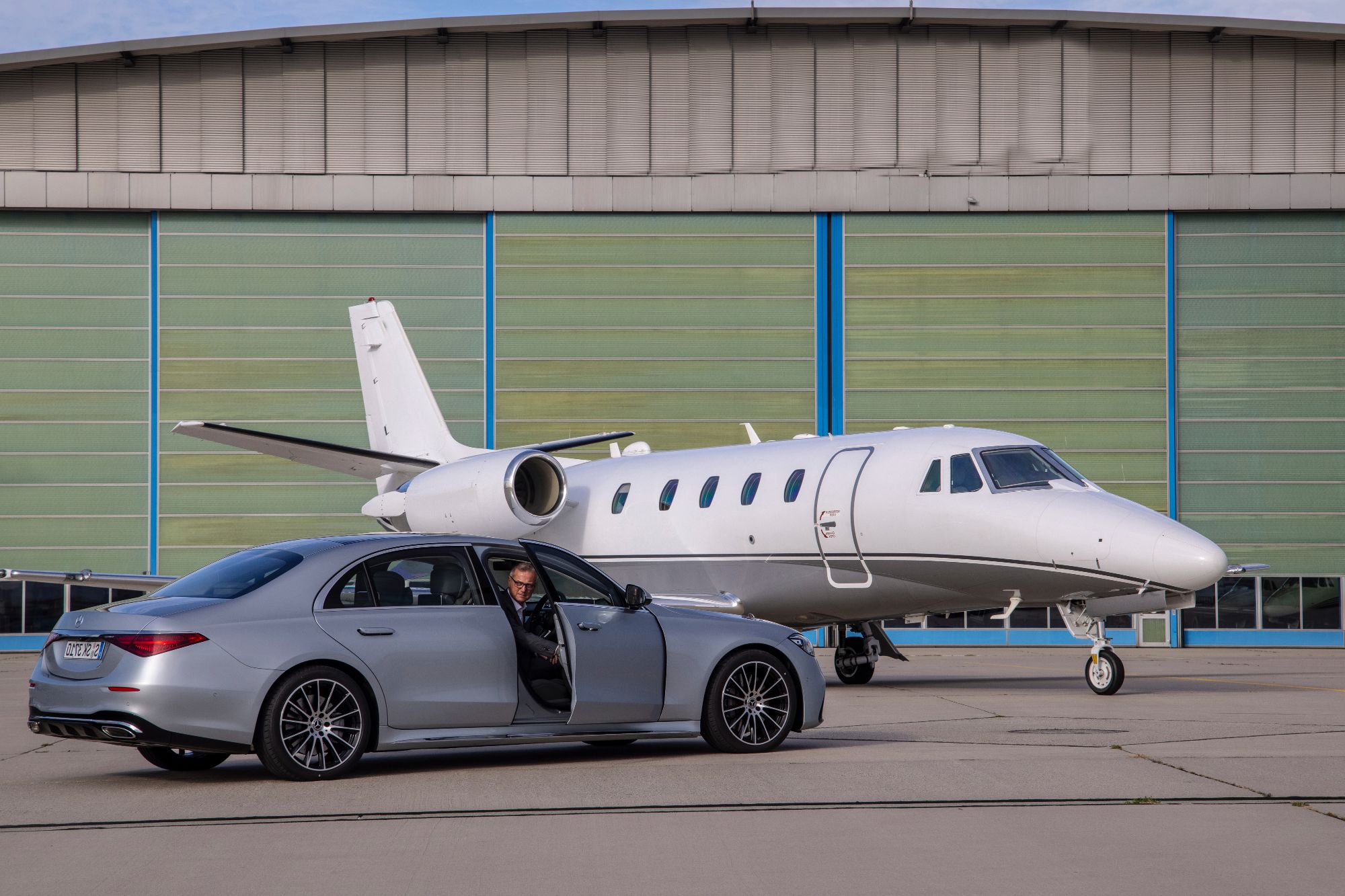 Chauffeur Vs. Driver: Understanding The Luxury Difference
