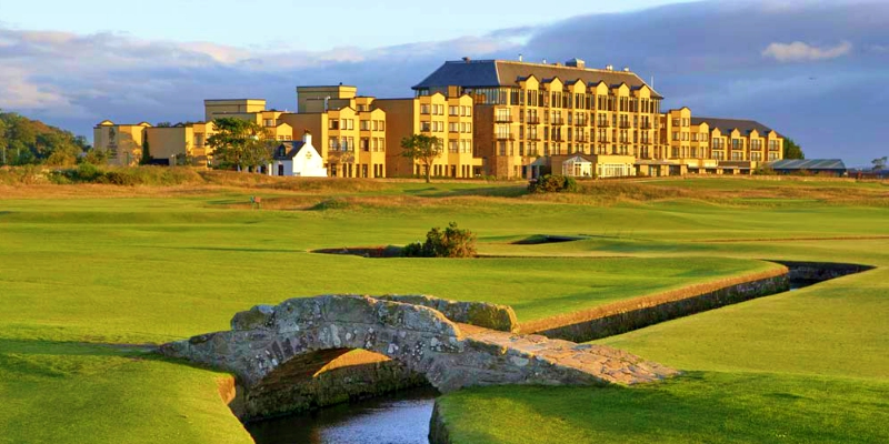 Private Day Tour & Shore Excursion to St. Andrews in Scotland