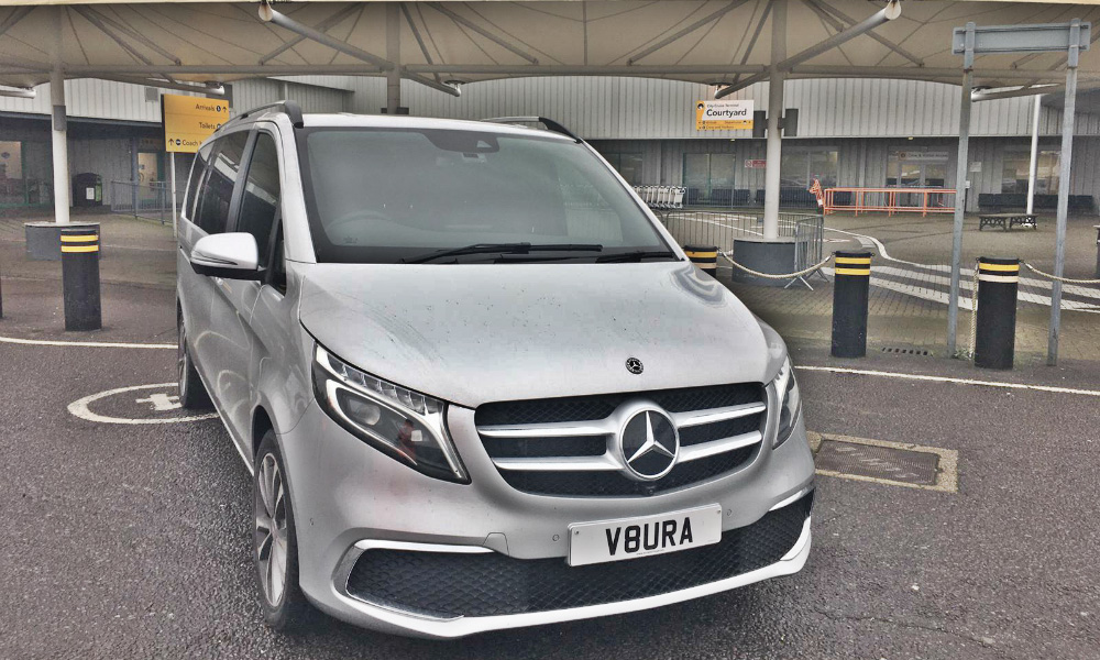 Cruise Taxi Transfers in Grantham - Mercedes Benz V Class