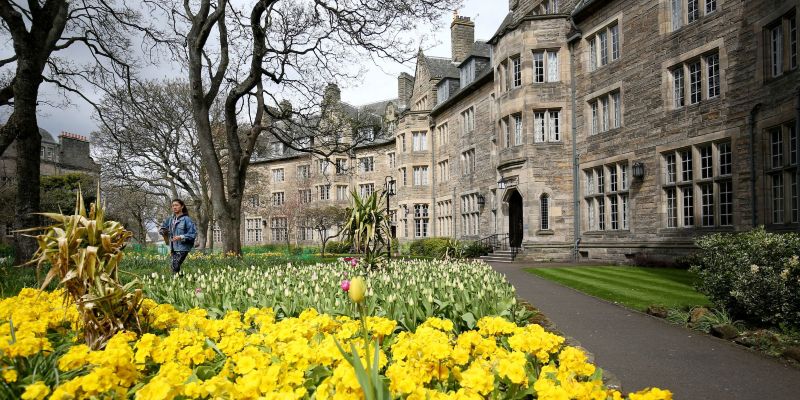 Private Day Tour & Shore Excursion to St. Andrews in Scotland from Glasgow