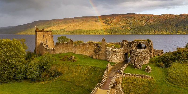 Loch Ness Private Day Tour & Shore Excursion from Edinburgh